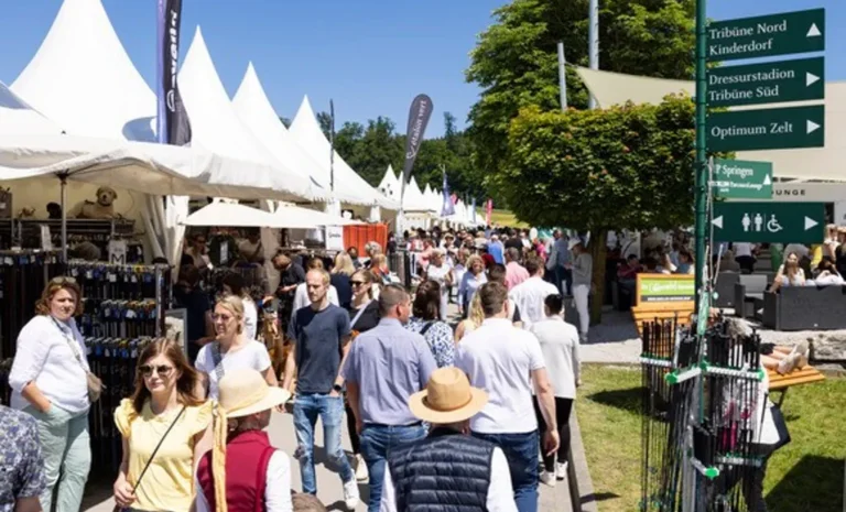 Exklusive Backstage-Führungen beim Longines Balve Optimum
