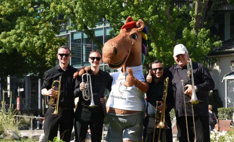 Karli und das Sinfonieorchester Aachen geben Vorgeschmack auf „Pferd & Sinfonie“