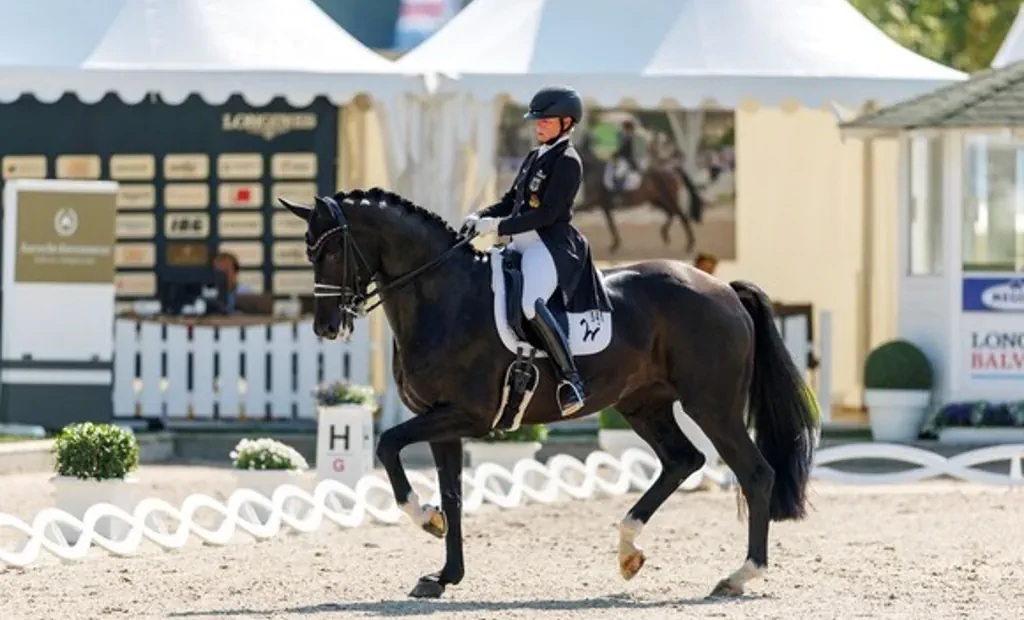 Heidemarie Dresing und Isabell Nowak dominieren