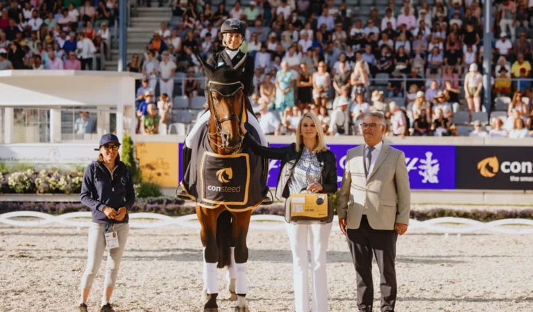 Ingrid Klimke und Vayron NRW siegen im consteed-Preis