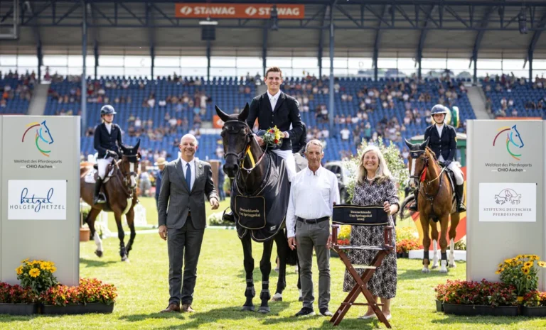 Tjade Carstensen gewinnt Finalevon Deutschlands U25 Springpokal beim CHIO Aachen